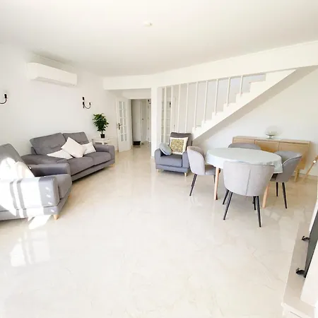 Casa Rostam - Duplex Avec Terrasses - Апартаменты Феррагуду